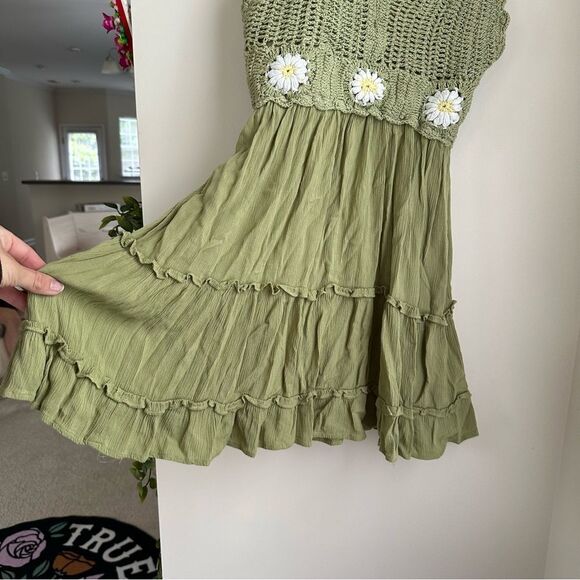 Green crochet hippy style strappy mini knit daisy dress by Indulge - Picture 4 of 8